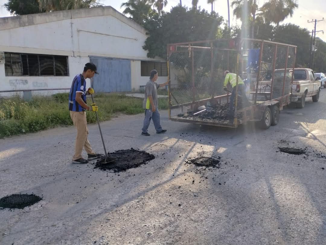 Campaña Permanente de Bacheo en poblado Los Angeles