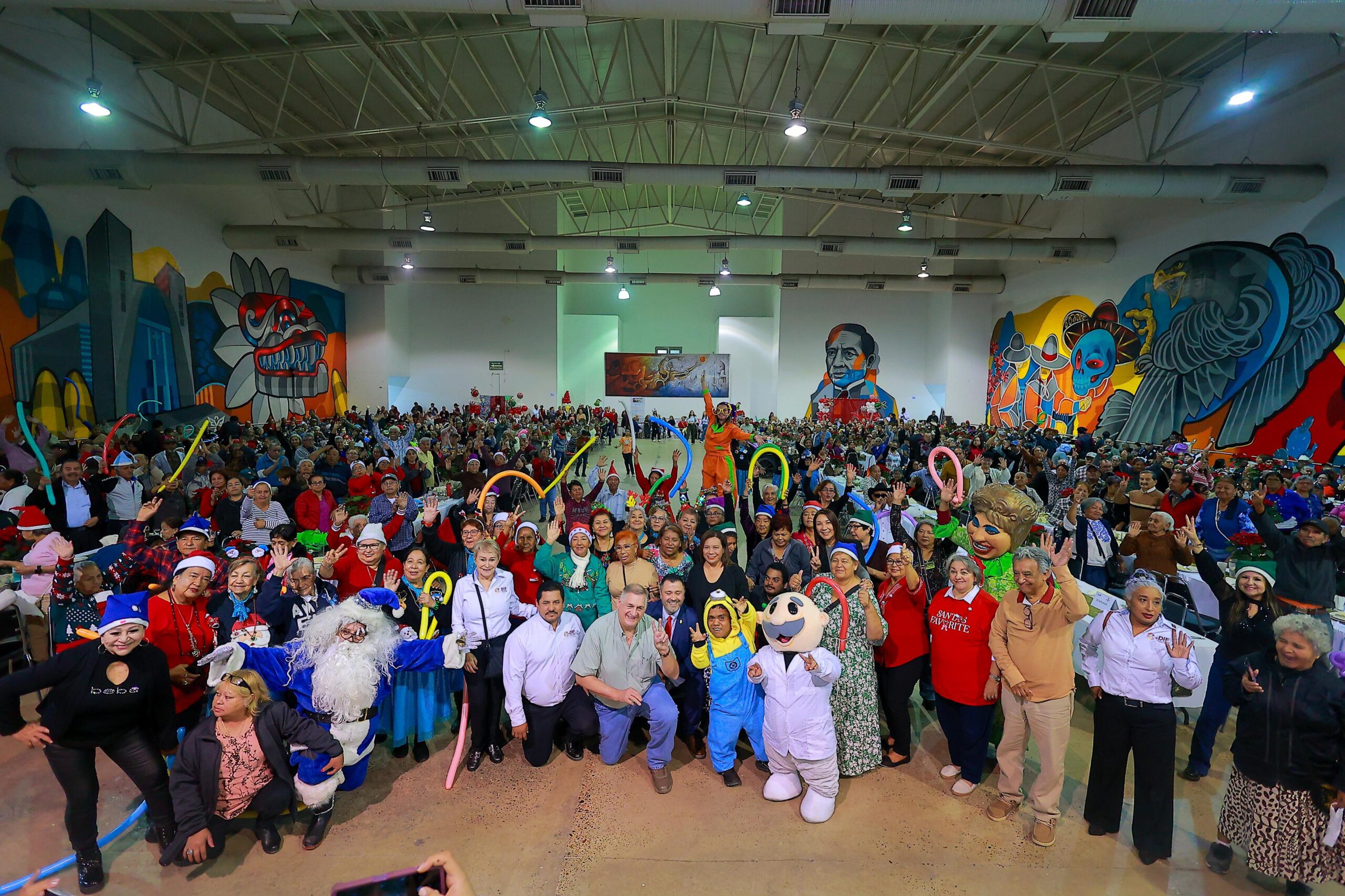 Celebra DIF-Reynosa convivencia navideña con más de Mil abuelitos y reconoce su papel fundamental en la comunidad