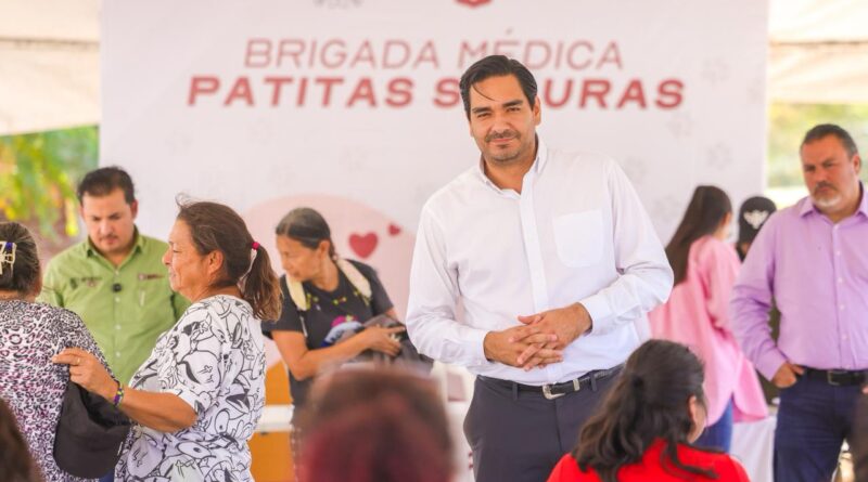 Ofrece Alcalde Carlos Peña Ortiz servicio CURMA de Chips para identidad de mascotas