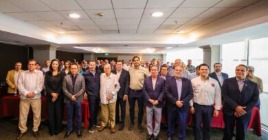 Reconoce CANADEVI apoyo de Carlos Peña Ortiz al desarrollo de vivienda