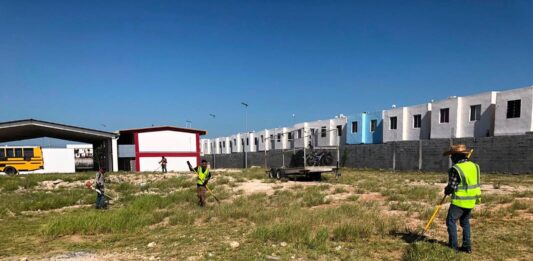 Realiza Gobierno de Carlos Peña Ortiz limpieza en CBTis 302 de Alta Vista