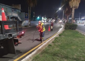 Mantiene Gobierno de Carlos Peña Ortiz seguridad vial con limpieza de cruces peatonales