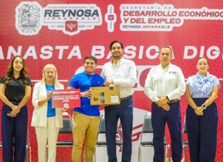 Entregó Alcalde Carlos Peña Ortiz herramientas del Programa “Canasta Básica Digital 2026”