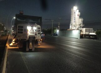 Trabaja Servicios Públicos jornada nocturna de limpieza en el libramiento Matamoros-Monterrey