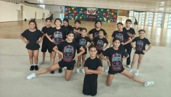 jovenes vailarines